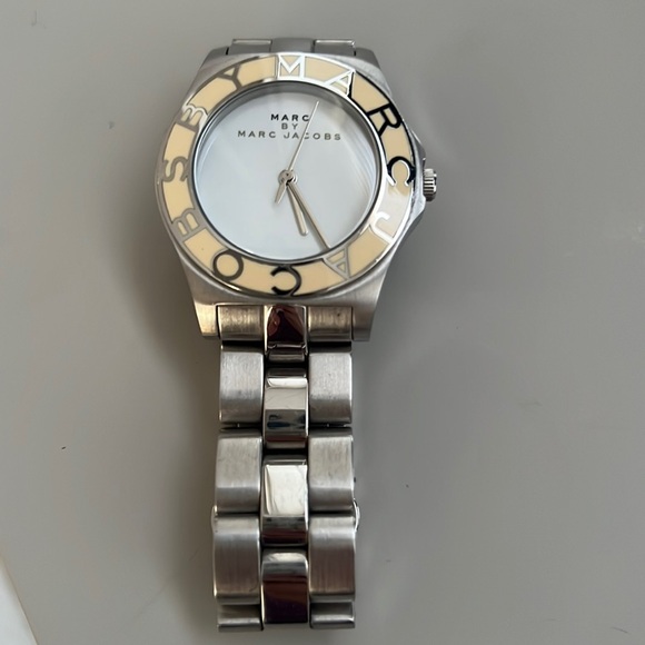Marc Jacobs Watch for sale - Picture 1 of 2